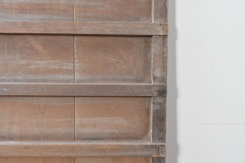 アンティーク建具　明治～大正　総欅(ケヤキ)材　力強い木目が印象的な蔵戸1枚　(R-085159)