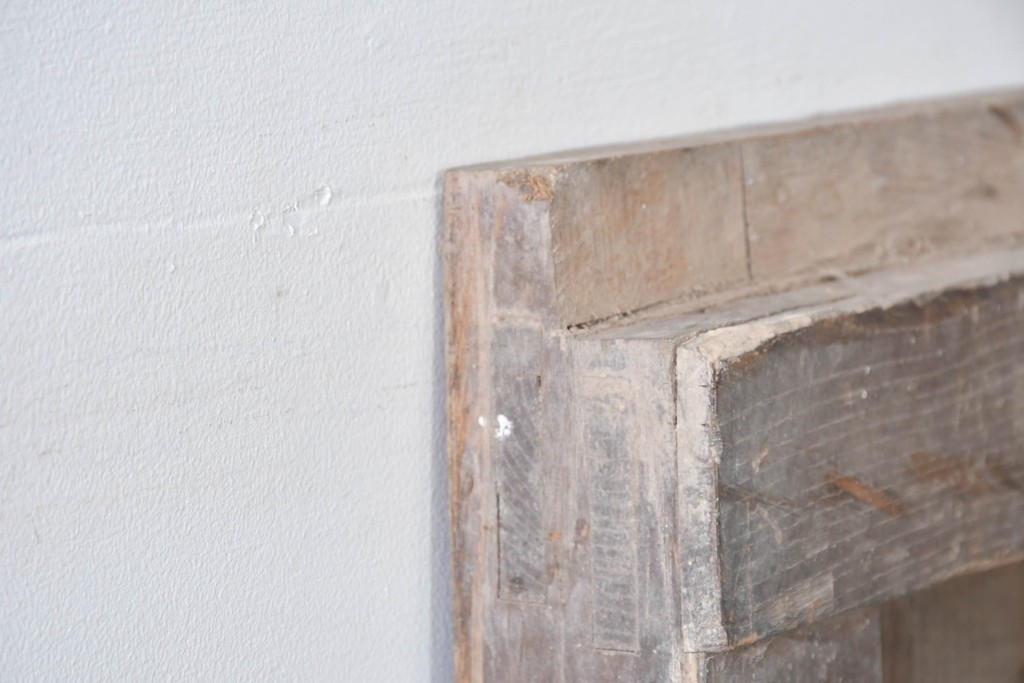 アンティーク建具　明治～大正　総欅(ケヤキ)材　力強い木目が印象的な蔵戸1枚　(R-085159)