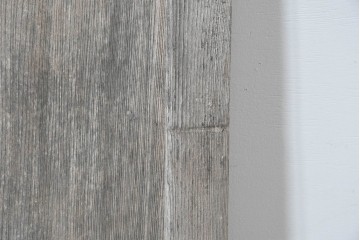 アンティーク建具　明治～大正　欅(ケヤキ)材　栗材　長い年月を経た木肌が味わい深い蔵戸1枚　(R-085160)