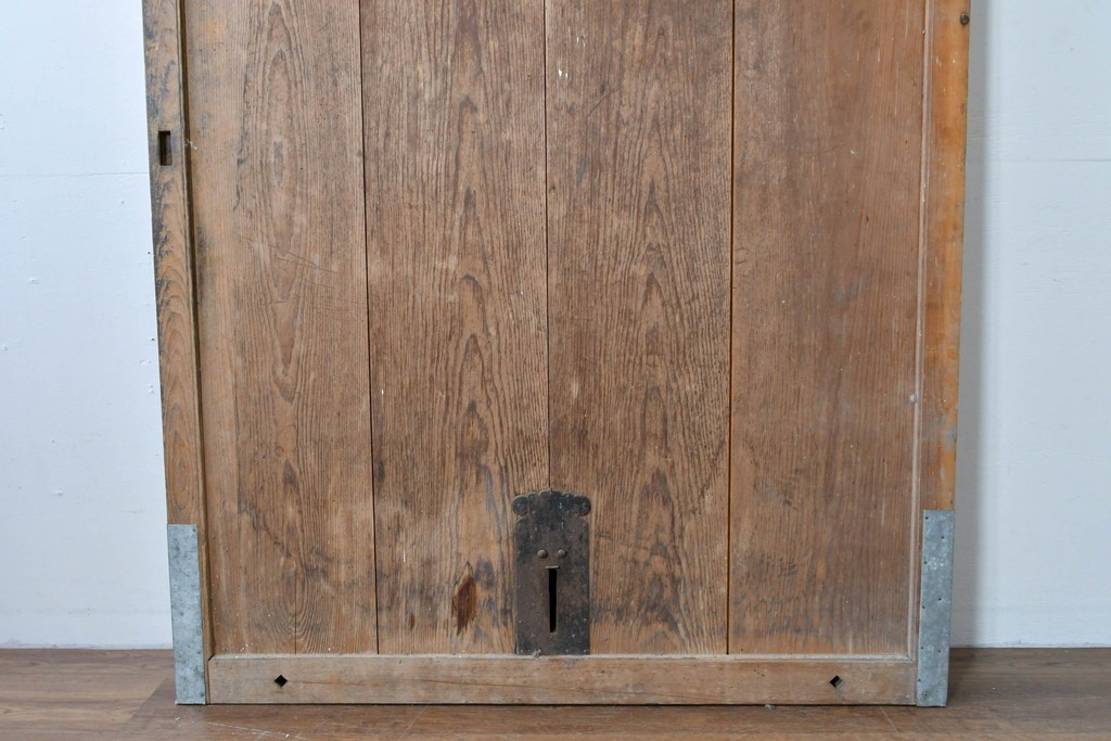 アンティーク建具　明治～大正　経年を感じる素朴な風合いの蔵戸1枚　(R-085161)