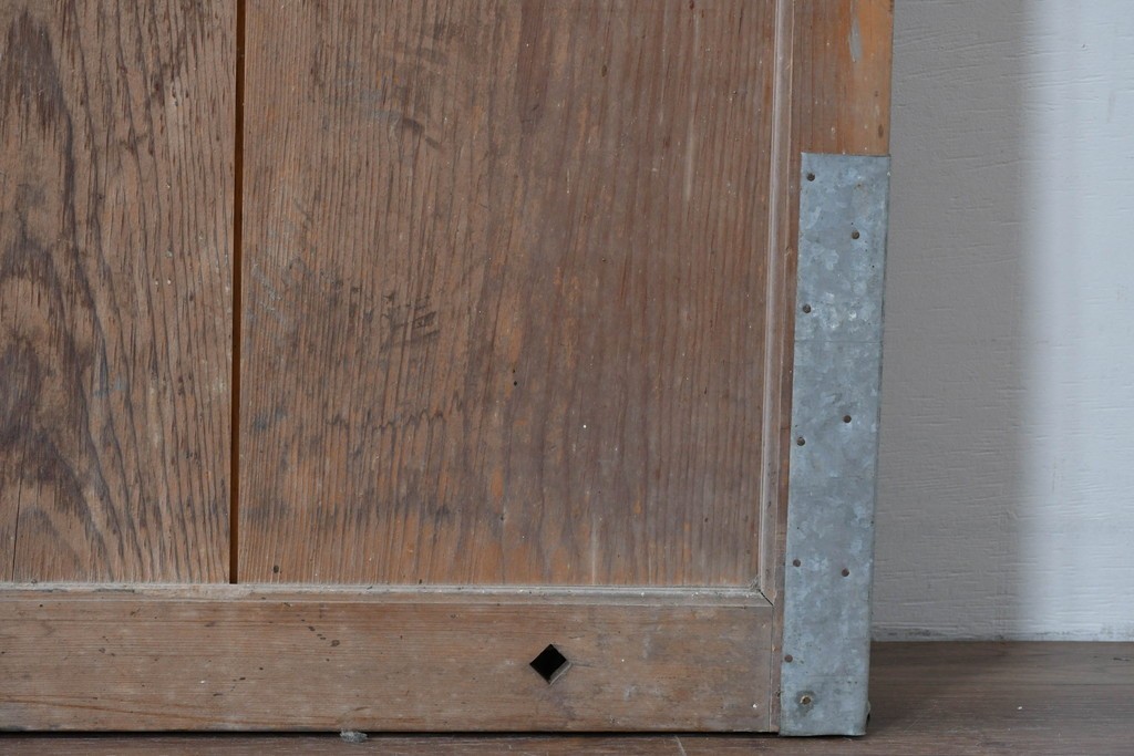 アンティーク建具　明治～大正　経年を感じる素朴な風合いの蔵戸1枚　(R-085161)