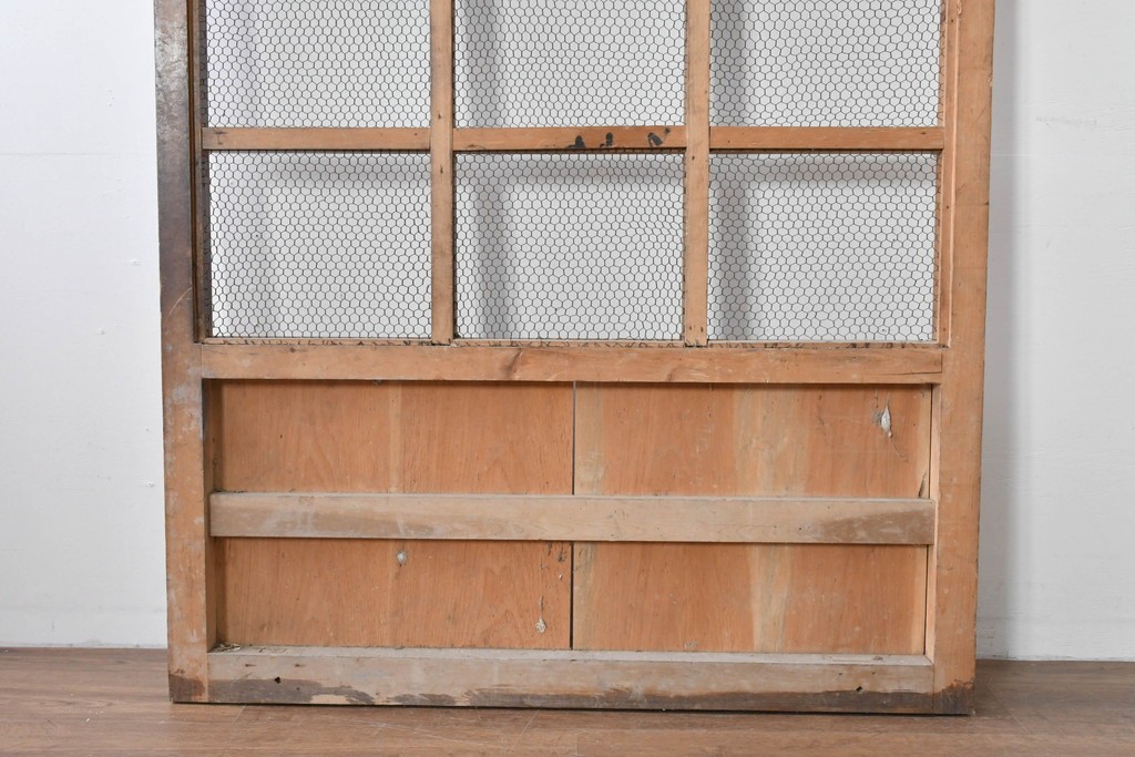 アンティーク建具　明治～大正　時代を経た素朴な風合いが味わい深い升目蔵戸1枚　(R-085162)
