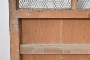 アンティーク建具　明治～大正　時代を経た素朴な風合いが味わい深い升目蔵戸1枚　(R-085162)