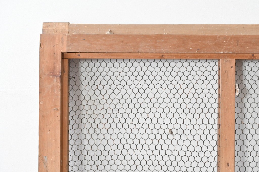 アンティーク建具　明治～大正　時代を経た素朴な風合いが味わい深い升目蔵戸1枚　(R-085162)