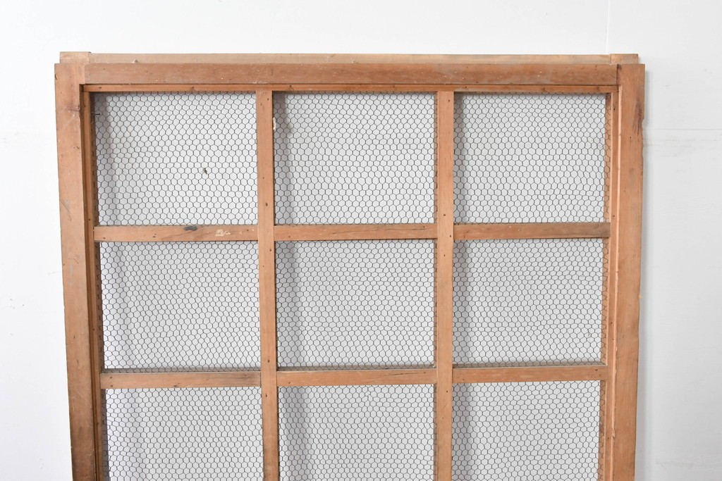 アンティーク建具　明治～大正　時代を経た素朴な風合いが味わい深い升目蔵戸1枚　(R-085162)