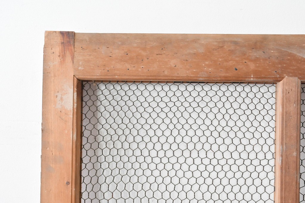 アンティーク建具　明治～大正　時代を経た素朴な風合いが味わい深い升目蔵戸1枚　(R-085162)