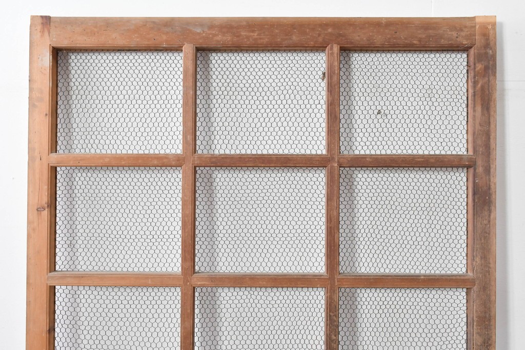 アンティーク建具　明治～大正　時代を経た素朴な風合いが味わい深い升目蔵戸1枚　(R-085162)