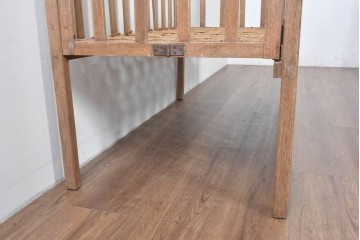 和製アンティーク　時代物　希少　ナラ材　素朴な木肌が魅力の折り畳み式ベビーベッド　(R-085163)