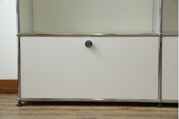 中古　美品　スイス　USMハラー(USM Haller)　モジュール構造のサイドボード　定価約27万円相当　(R-085165)