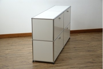 中古　美品　スイス　USMハラー(USM Haller)　モジュール構造のサイドボード　定価約33万4千円相当　(R-085166)
