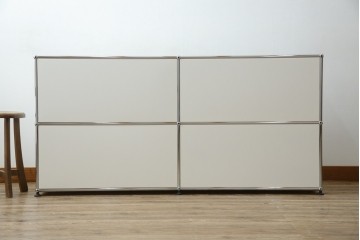 中古　美品　スイス　USMハラー(USM Haller)　モジュール構造のサイドボード　定価約33万4千円相当　(R-085166)