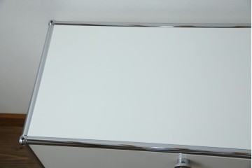 中古　美品　スイス　USMハラー(USM Haller)　モジュール構造のサイドボード　定価約33万4千円相当　(R-085166)