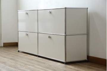 中古　美品　スイス　USMハラー(USM Haller)　モジュール構造のサイドボード　定価約33万4千円相当　(R-085166)