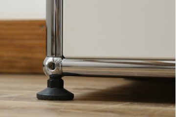 中古　美品　スイス　USMハラー(USM Haller)　モジュール構造のサイドボード　定価約33万4千円相当　(R-085166)