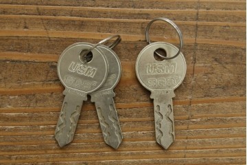 中古　美品　スイス　USMハラー(USM Haller)　モジュール構造のサイドボード　定価約33万4千円相当　(R-085166)