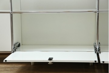 中古　美品　スイス　USMハラー(USM Haller)　モジュール構造のオープンサイドボード　定価約38万4千円　(R-085169)