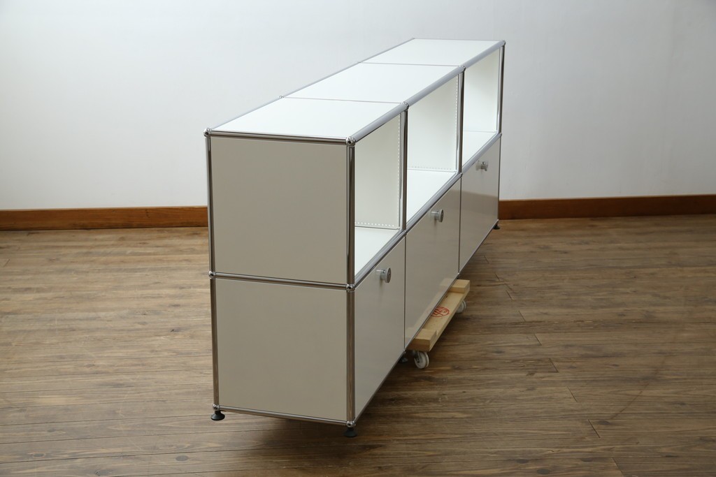 中古　美品　スイス　USMハラー(USM Haller)　モジュール構造のオープンサイドボード　定価約38万4千円　(R-085169)
