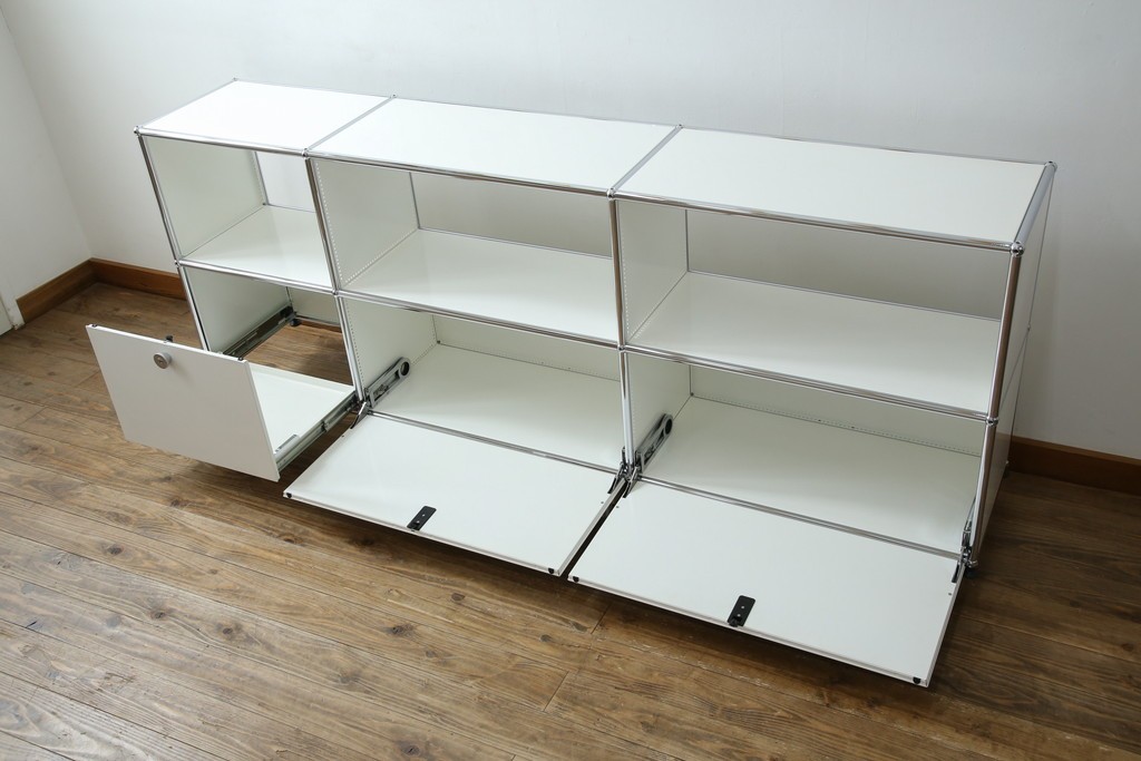 中古　美品　スイス　USMハラー(USM Haller)　モジュール構造のオープンサイドボード　定価約38万4千円　(R-085169)