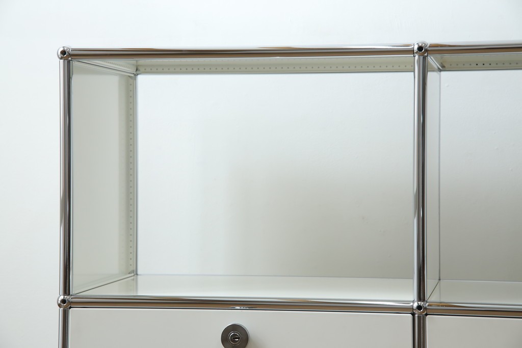 中古　美品　スイス　USMハラー(USM Haller)　モジュール構造のオープンサイドボード　定価約38万4千円　(R-085169)