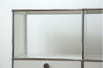 中古　美品　スイス　USMハラー(USM Haller)　モジュール構造のオープンサイドボード　定価約38万4千円　(R-085169)