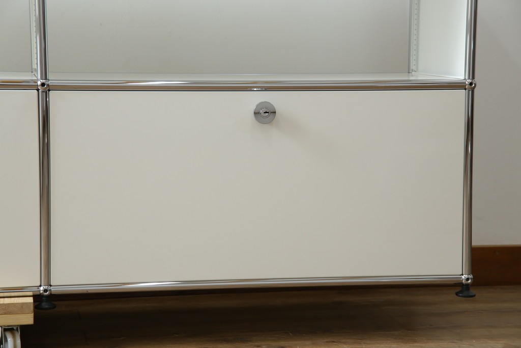 中古　美品　スイス　USMハラー(USM Haller)　モジュール構造のオープンサイドボード　定価約38万4千円　(R-085169)