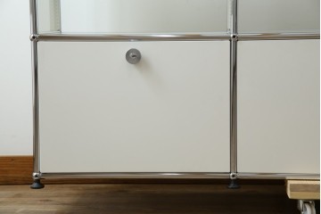 中古　美品　スイス　USMハラー(USM Haller)　モジュール構造のオープンサイドボード　定価約38万4千円　(R-085169)