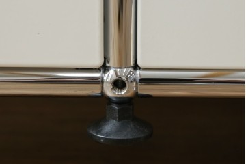 中古　美品　スイス　USMハラー(USM Haller)　モジュール構造のオープンサイドボード　定価約38万4千円　(R-085169)