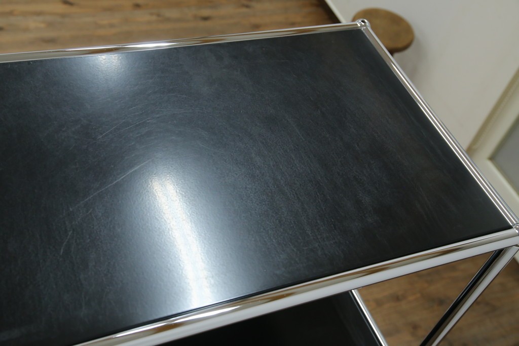 中古　美品　スイス　USMハラー(USM Haller)　クロームフレームが映える開放的なデザインのオープンラック　定価約26万円　(R-085170)