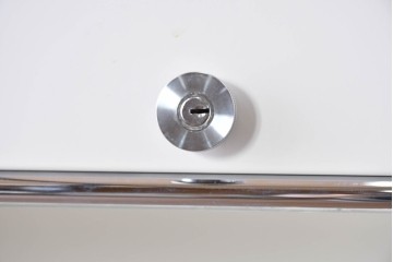 中古　美品　スイス　USMハラー(USM Haller)　ホームオフィスにもおすすめなスッキリとしたデザインの5段シェルフ　定価約63万1千円相当　(R-085171)