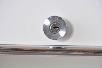 中古　美品　スイス　USMハラー(USM Haller)　ホームオフィスにもおすすめなスッキリとしたデザインの5段シェルフ　定価約63万1千円相当　(R-085172)