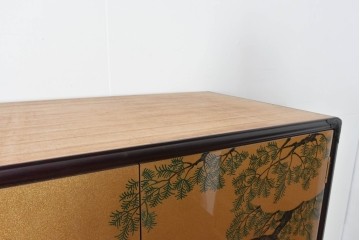 中古　美品　最高級品　名工　清光光雲作　宝石象嵌工芸品　煌びやかな花鳥図(桜・松・椿・楪・雉・雀)が目を引く贅を尽くした美術品級のワードローブ　定価約600万円相当　(R-085175)