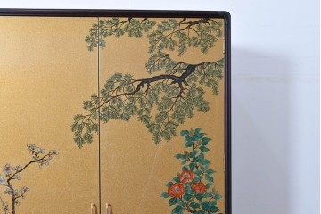中古　美品　最高級品　名工　清光光雲作　宝石象嵌工芸品　煌びやかな花鳥図(桜・松・椿・楪・雉・雀)が目を引く贅を尽くした美術品級のワードローブ　定価約600万円相当　(R-085175)