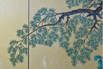 中古　美品　最高級品　名工　清光光雲作　宝石象嵌工芸品　煌びやかな花鳥図(桜・松・椿・楪・雉・雀)が目を引く贅を尽くした美術品級のワードローブ　定価約600万円相当　(R-085175)