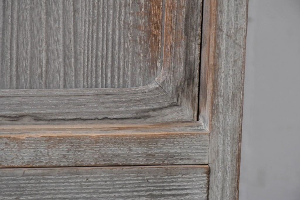 和製ヴィンテージ　味わい深い風合いの桐箪笥ローボード　(R-085177)