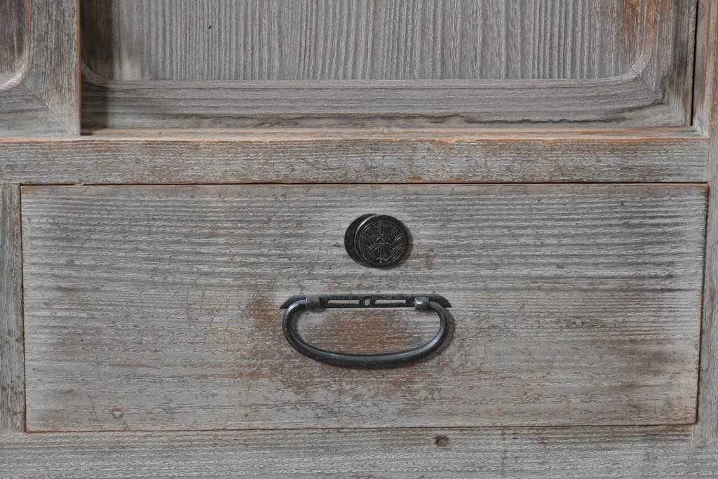 和製ヴィンテージ　味わい深い風合いの桐箪笥ローボード　(R-085177)