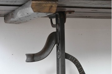 アメリカアンティーク　インダストリアル　フリッツ&ゲルデル　折り畳み式のメカニカルテーブル　(R-085178)