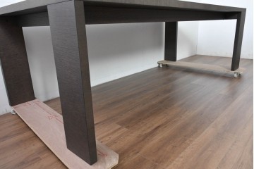 中古　超美品　B&B イタリア(Italia)　マクサルトコレクション　アルチェオ(ARCHEO)　幅約240cmの特大サイズダイニングテーブル　定価約110万円　(R-085180)