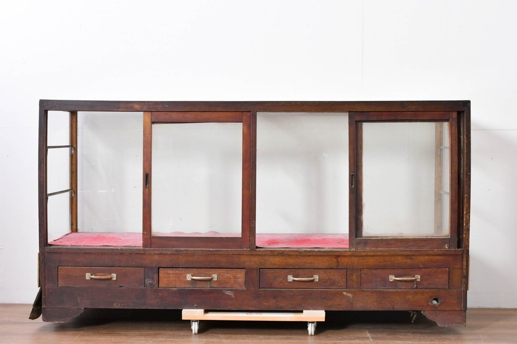 《ペイント仕上げ限定》　和製ヴィンテージ　ディスプレイと収納を兼ね備えた引き出し付きガラスケース　(R-085182)