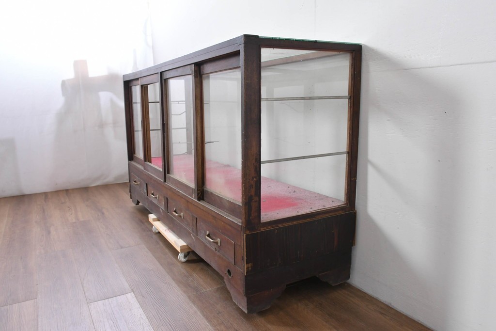 《ペイント仕上げ限定》　和製ヴィンテージ　ディスプレイと収納を兼ね備えた引き出し付きガラスケース　(R-085182)
