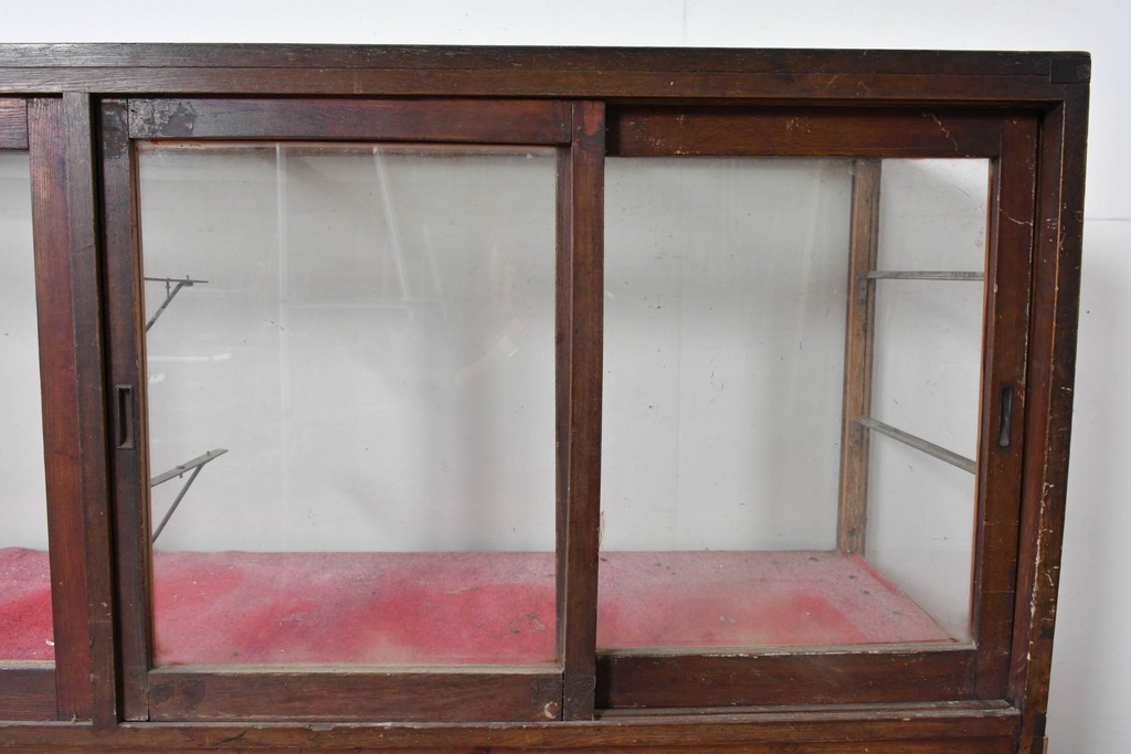 《ペイント仕上げ限定》　和製ヴィンテージ　ディスプレイと収納を兼ね備えた引き出し付きガラスケース　(R-085182)