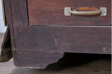 《ペイント仕上げ限定》　和製ヴィンテージ　ディスプレイと収納を兼ね備えた引き出し付きガラスケース　(R-085182)