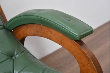 中古　超美品!!　スペイン製　バロッサバレンティ(VARO,S.A. VALENTI)　本革　深みのあるグリーンレザーが魅力!!英国クラシック調のアームチェアとオットマンのセット　セット定価約51万円相当　(R-085183)