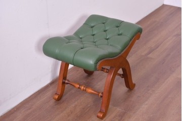 中古　超美品!!　スペイン製　バロッサバレンティ(VARO,S.A. VALENTI)　本革　深みのあるグリーンレザーが魅力!!英国クラシック調のアームチェアとオットマンのセット　セット定価約51万円相当　(R-085183)