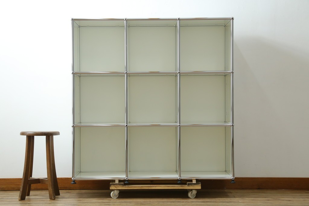 中古　美品　スイス　USMハラー(USM Haller)　ホームオフィスにもおすすめなスッキリとしたデザインの3段シェルフ　定価約36万7千円　(R-085185)