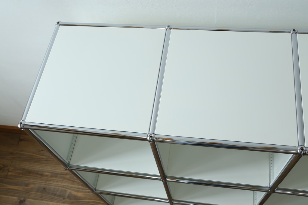 中古　美品　スイス　USMハラー(USM Haller)　ホームオフィスにもおすすめなスッキリとしたデザインの3段シェルフ　定価約36万7千円　(R-085185)