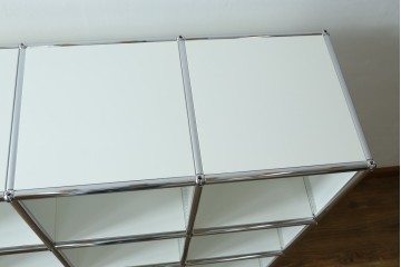中古　美品　スイス　USMハラー(USM Haller)　ホームオフィスにもおすすめなスッキリとしたデザインの3段シェルフ　定価約36万7千円　(R-085185)