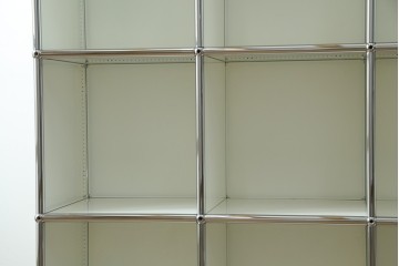 中古　美品　スイス　USMハラー(USM Haller)　ホームオフィスにもおすすめなスッキリとしたデザインの3段シェルフ　定価約36万7千円　(R-085185)