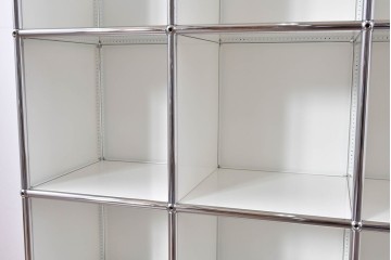 中古　美品　スイス　USMハラー(USM Haller)　ホームオフィスにもおすすめなスッキリとしたデザインの3段シェルフ　定価約36万7千円相当　(R-085185)