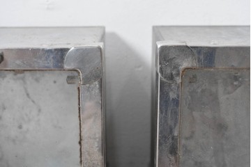 和製アンティーク　駄菓子屋さんで使われていたレトロなブリキ製ショーケース2個セット　(R-085187)