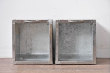 和製アンティーク　駄菓子屋さんで使われていたレトロなブリキ製ショーケース2個セット　(R-085188)